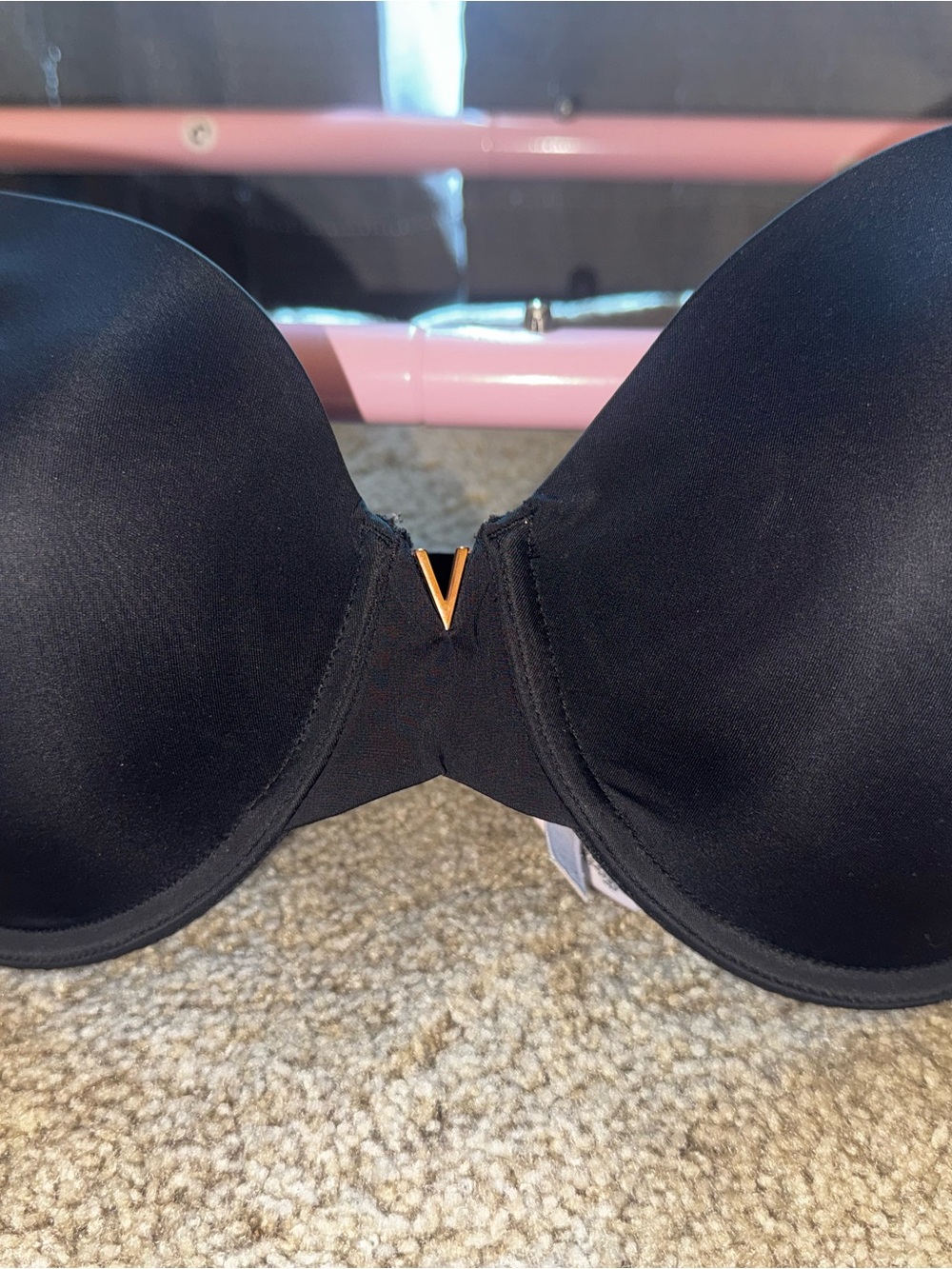 Victoria's Secret Black Plunge Bra with Gold V Accent 36ddd luxe illusions